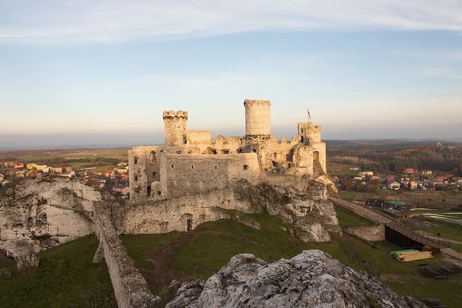Private Ojców National Park and Ogrodzieniec Castle Tour From Krakow - Pickup and Meeting Details