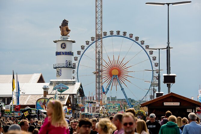 Private Oktoberfest With Table, Meal and Beer & Munich Old Town - Private Oktoberfest Experience