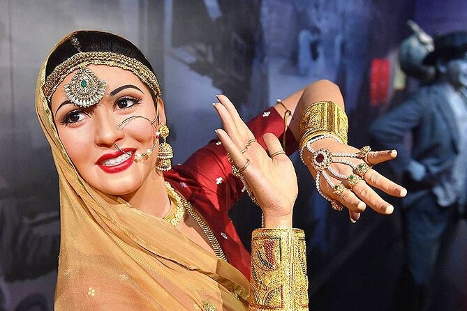 Private Old Delhi Tour With Madame Tussauds Museum - Tour Experience