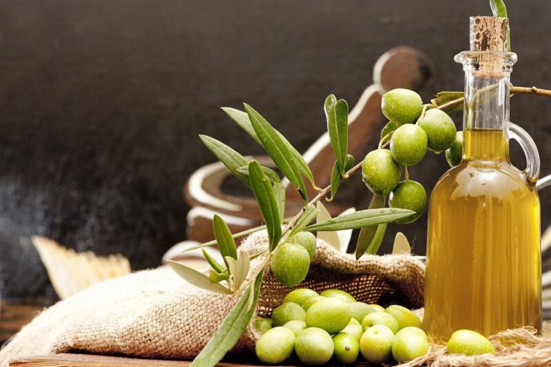 Private Olive Oil Tour & Tasting With Lunch From Katakolo - Traditional Greek Lunch Setting