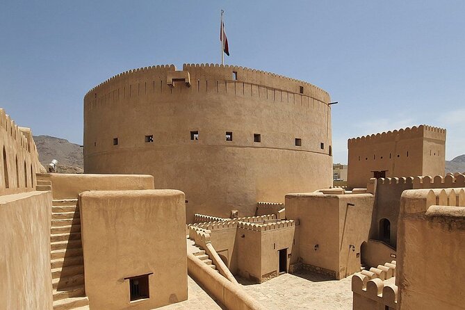 Private Oman Full Day Guided Sightseeing Tour - Explore Nizwa Fort