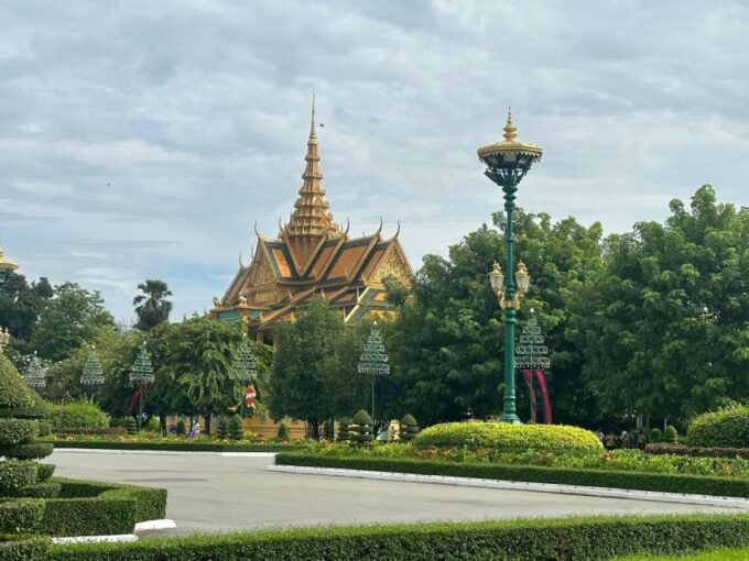 Private One Day Tour in Phnom Penh Capital City - Inclusions and Exclusions