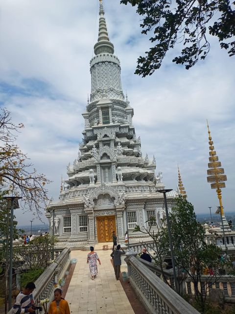 Private One Day Trip to Phnom Prasit, Udong and Long Vek - Frequently Asked Questions