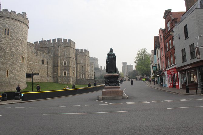 Private One Way or Round Trip Transfer : London to Windsor Castle or LEGOLAND - Pricing and Inclusions