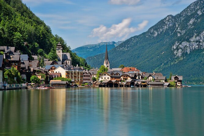 Private One-Way Sightseeing Transfer From Hallstatt to Prague via Cesky Krumlov - Accessibility and Participation