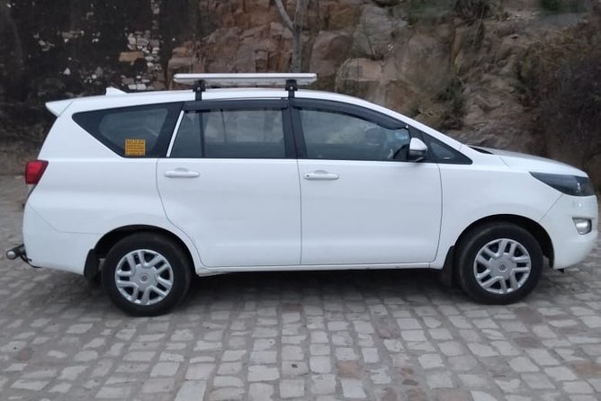 Private One-Way Transfer Agra to Delhi Drop - Vehicle Information
