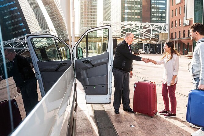 Private One Way Transfer From Cesky Krumlov to Linz - Customer Support Options