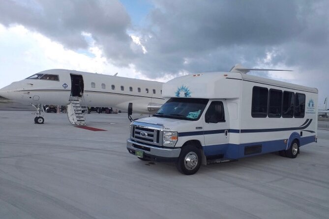 Private One-Way Transfer From Lynden Airport to Bahamas - Overview and Rating