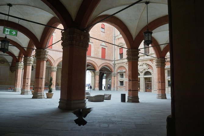 Private or Semi-Private Tour of the Historic Center of Bologna - Accessibility