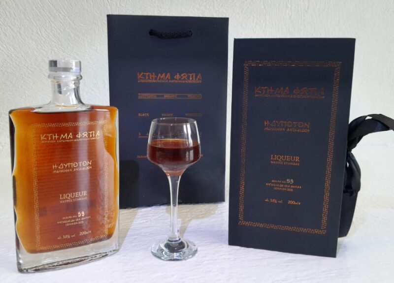 Private Organic Vineyard Visit With Liqueur Tasting - Experience Details