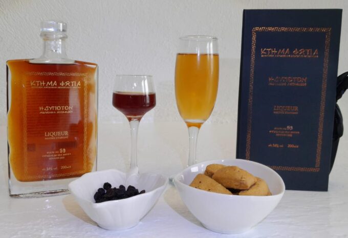 Private Organic Vineyard Visit With Liqueur Tasting - Booking and Cancellation