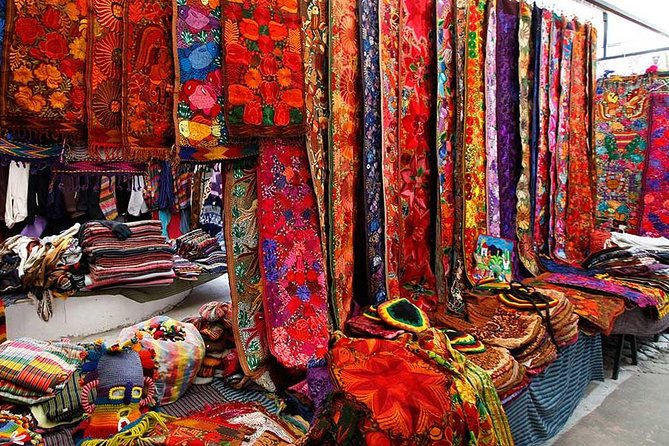 Private Otavalo and Cotacachi Day Trip From Quito - Exploring Otavalos Indigenous Market
