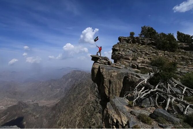 Private Overnight Jebel Shams Camping Tour - Key Points