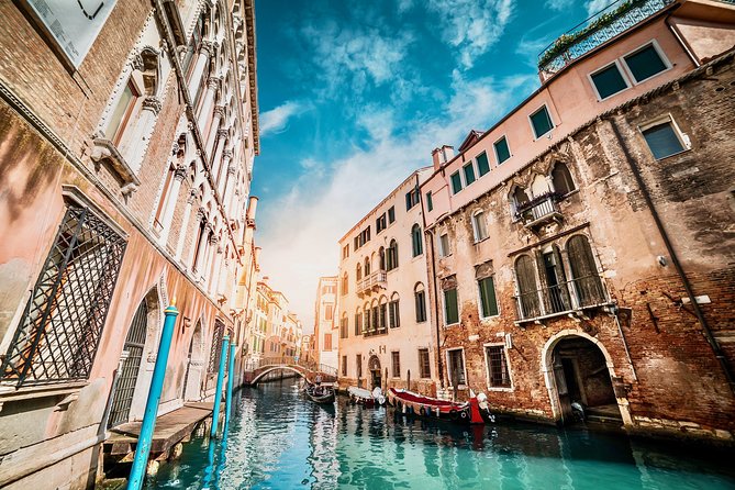Private Overview of Venice: 2-Hour Guided Walking Tour - Accessibility and Requirements