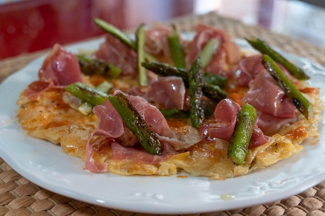 Private Paella and Tapas Cooking Class in a Local Chefs Home - Key Points