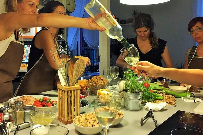Private Paella Class With Full Dinner Menu - Instructor and Class Setting