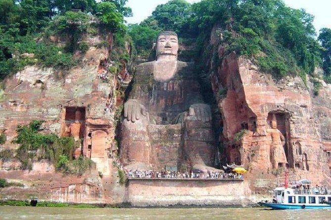 Private Panda Base and Leshan Buddha Day Tour From Chongqing - Tour Accessibility and Recommendations