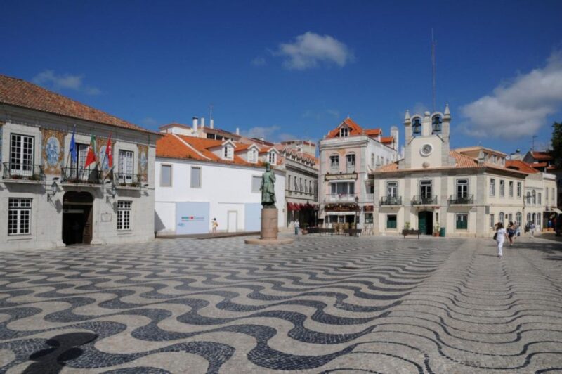 Private Panoramic Tour to Sintra and Cascais From Lisbon - Key Points