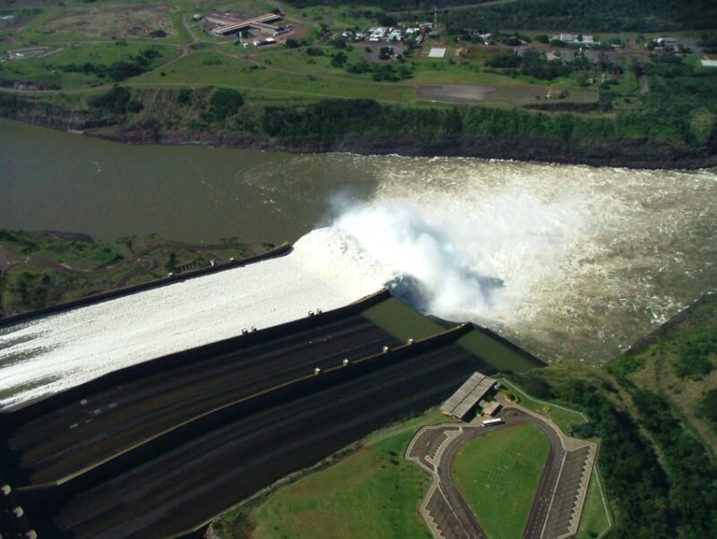 Private-Panoramic Visit to the Itaipu Hydroelectric Station. - Key Points