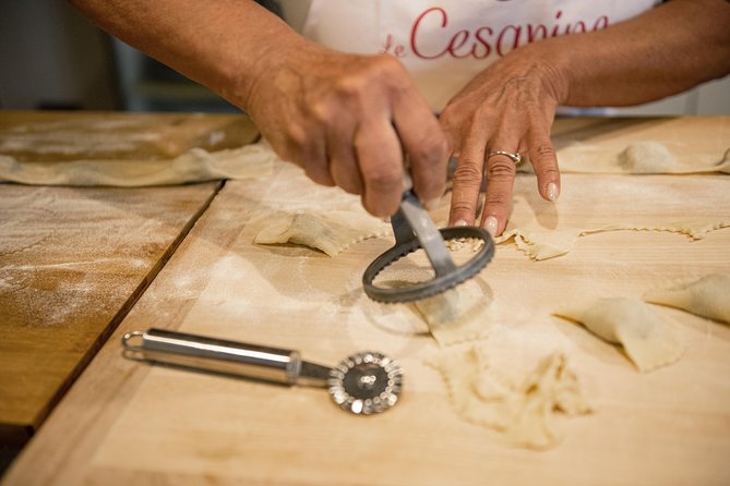 Private Pasta & Tiramisu Class at a Cesarinas Home With Tasting in Chieti - Key Points