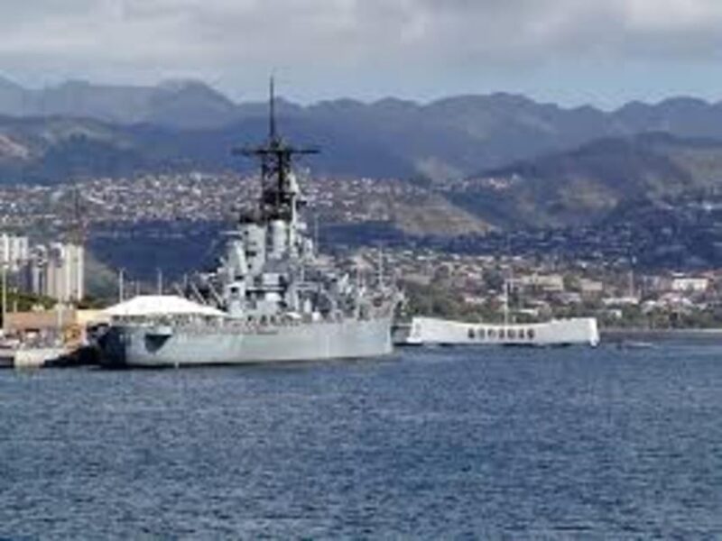 Private Pearl Harbor USS Arizona and USS Missouri - Key Points
