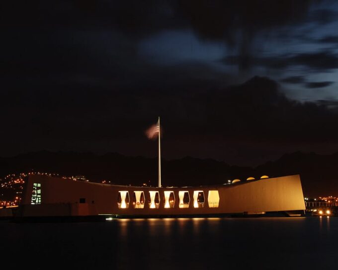 Private Pearl Harbor USS Arizona and USS Missouri - USS Arizona Memorial