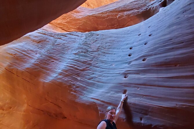 Private Peek-A-Boo Slot Canyon Guided Tours - Restrictions and Physical Requirements