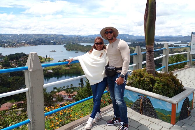 Private Peñol-Guatape Tour: With Lunch and Boat - Accessibility and Requirements