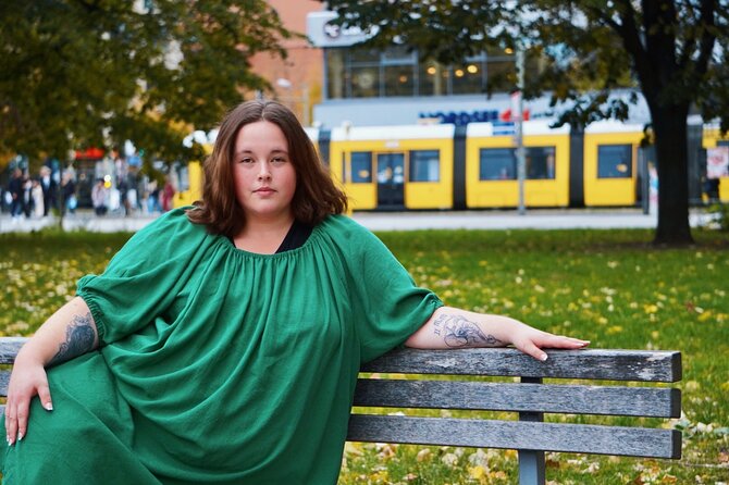 Private Photo Session in the Streets of Berlin - Booking and Cancellation Policy
