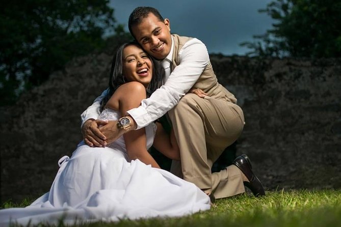 Private Photo Session With a Local Photographer in Boca Chica - Key Meeting Information