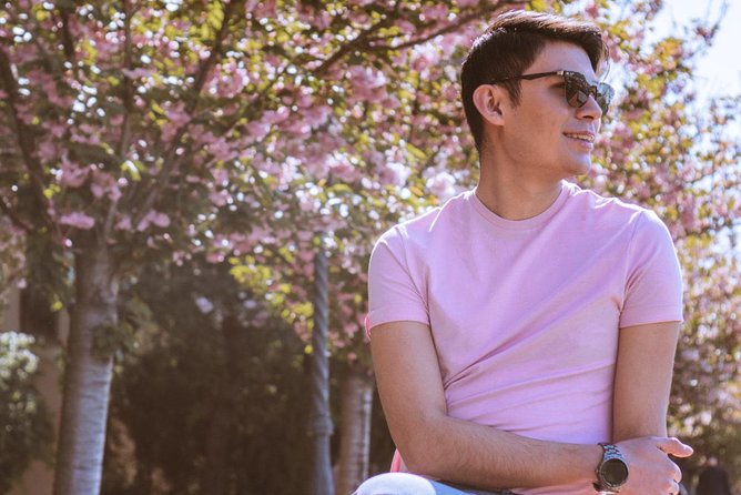 Private Photo Session With a Local Photographer in Budapest - Deliverables and Timeline