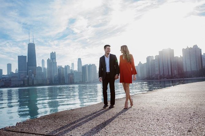 Private Photo Session With a Local Photographer in Chicago - Key Points