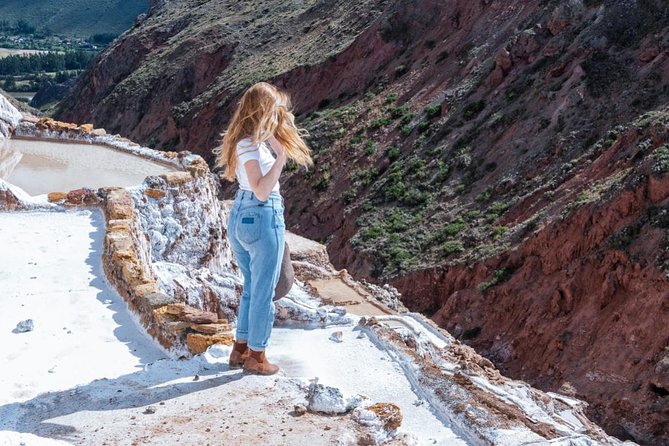 Private Photo Session With a Local Photographer in Cusco - Key Points