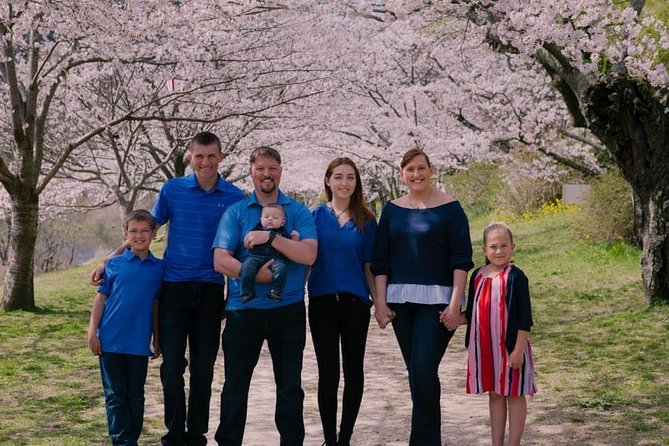 Private Photo Session With a Local Photographer in Iwakuni - Meeting and End Points