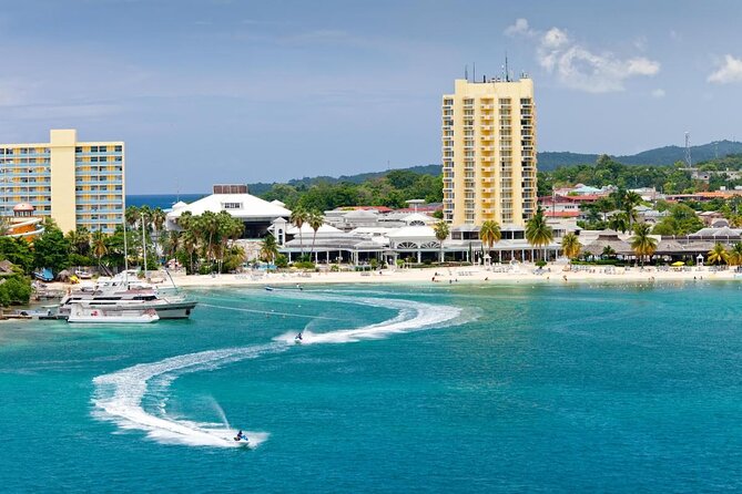 Private Photo Session With a Local Photographer in Ocho Rios - About Your Stay