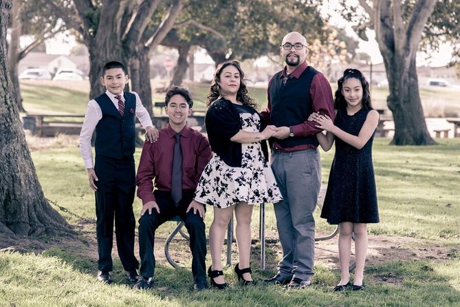 Private Photo Session With a Local Photographer in Salinas - Accessibility and Participation