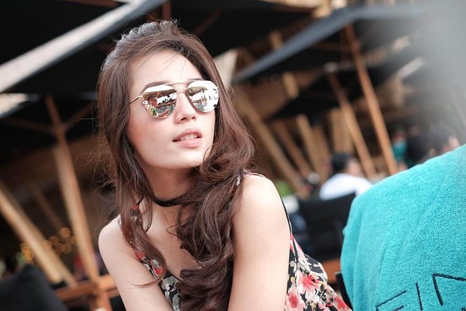 Private Photo Session With a Local Photographer in Sanur - Recommended Attire