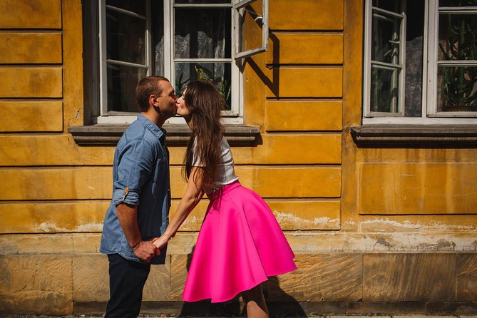 Private Photo Session With a Local Photographer in Warsaw - Key Points