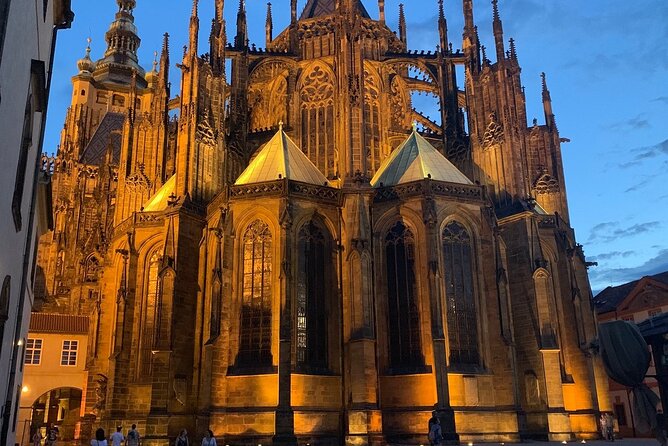 Private Photography Tour of Prague by Night - Accessibility and Transportation