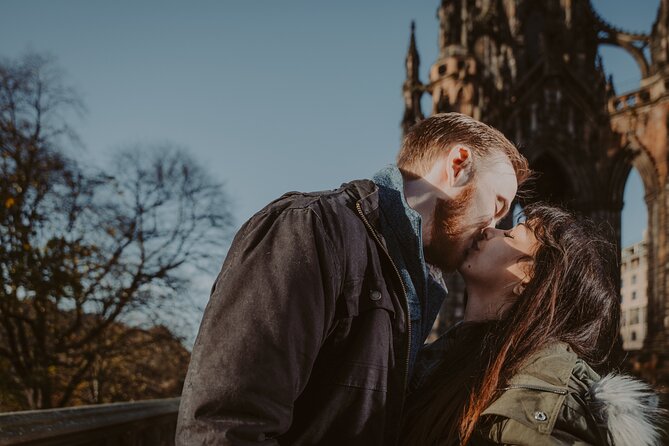 Private Photoshoot in Edinburgh With a Professional Photographer - Expectations and Accessibility