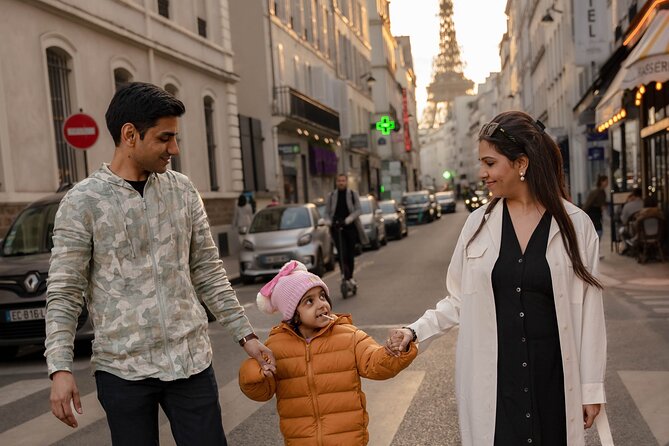 Private Photoshoot in Paris Monuments - Convenient Meeting Logistics