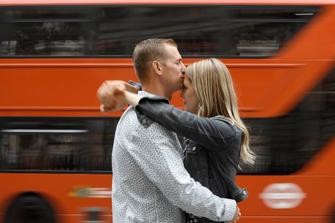 Private Photoshoot in Piccadilly Circus - Meeting Point and Logistics