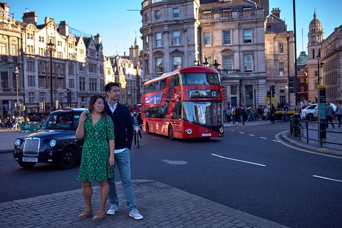 Private Photoshoot in Piccadilly Circus - Capturing Iconic Backdrops