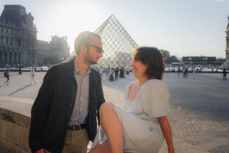 Private Photoshoot Louvre Museum Exterior - Photoshoot Experience
