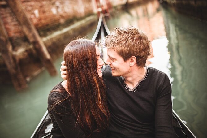 Private Photoshoot on Personal Gondola in Venice - Traveler Feedback and Recommendations