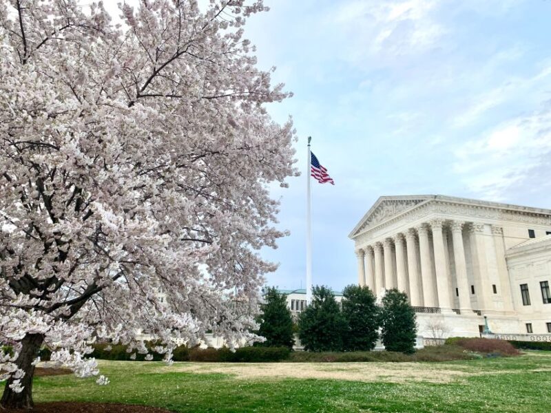 Private Photoshoot Outside the White House & Supreme Court - Booking Information