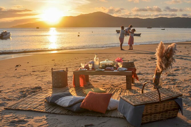 Private Picnic on Bombinhas Beach With Photos - Handcrafted Picnic Delicacies