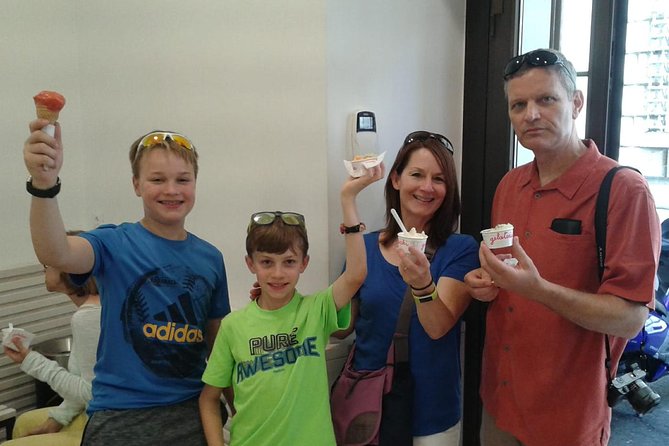 Private Pizza and Gelato Walking Tour in Rome - Indulging in Gelato