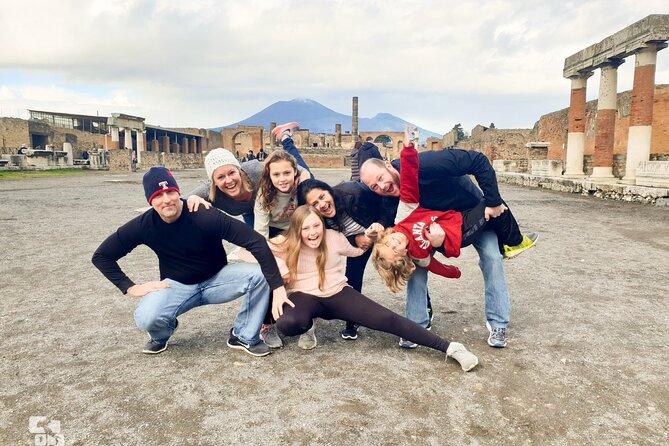 Private Pompeii Tour With an Archaeologist and Wine Experience on Mt Vesuvius - Lunch Menu