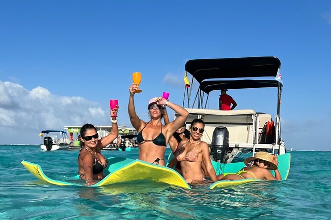 Private Pontoon Tour in San Andrés - Lunch, Alcohol, and Soda Unavailable